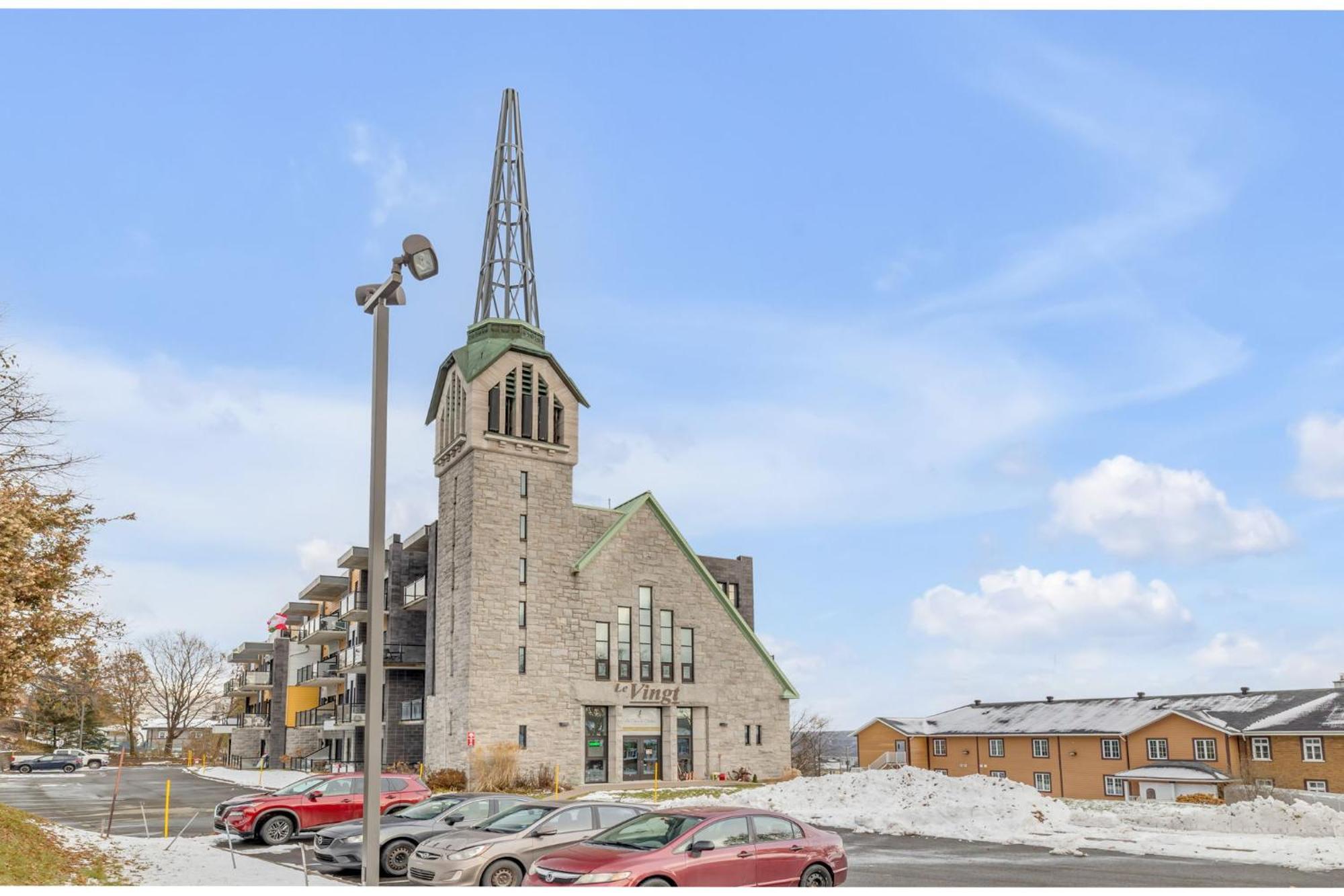 Initial / Panorama / Chutes Montmorency Apartment *